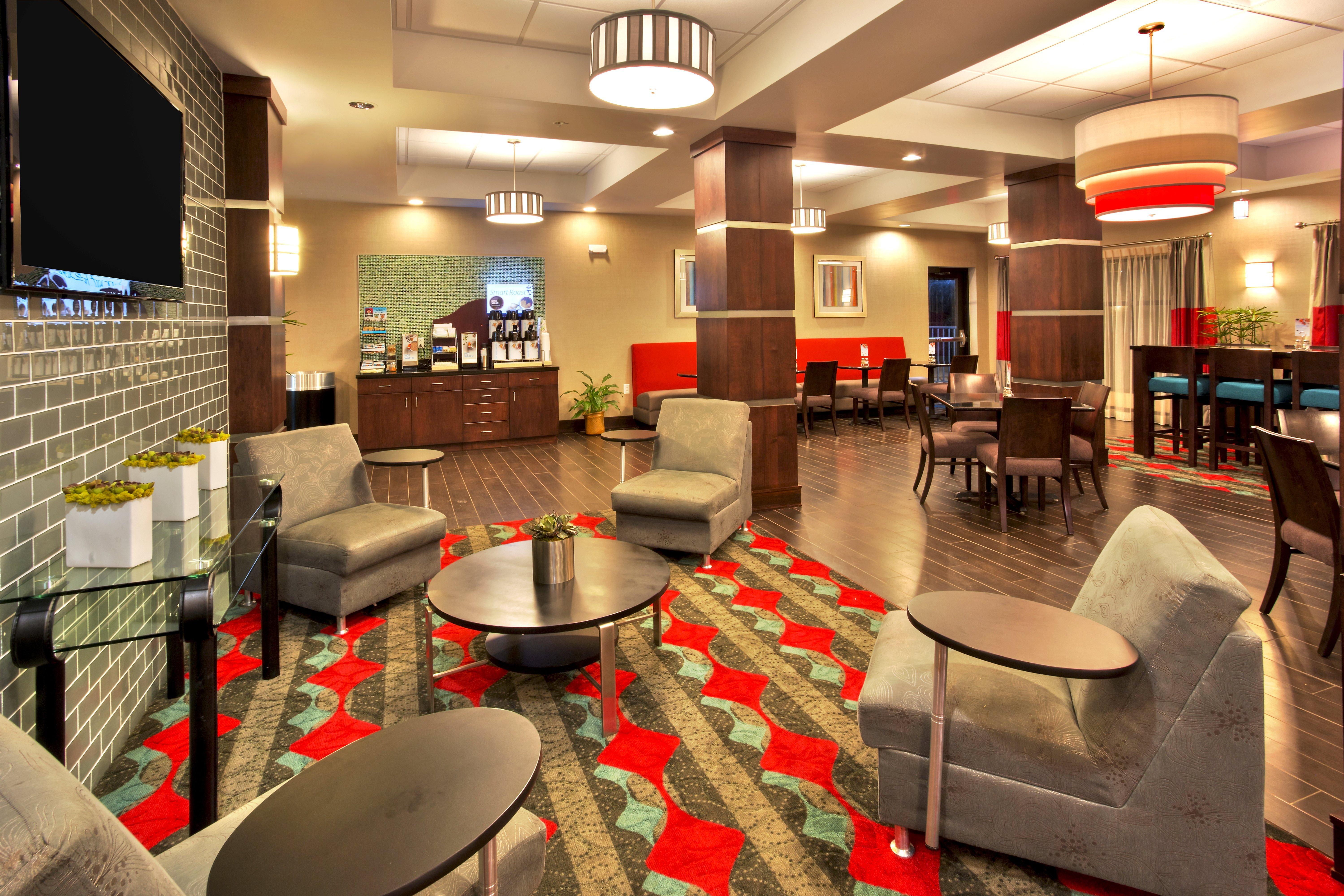 Holiday Inn Express & Suites Oak Ridge By Ihg Exterior foto