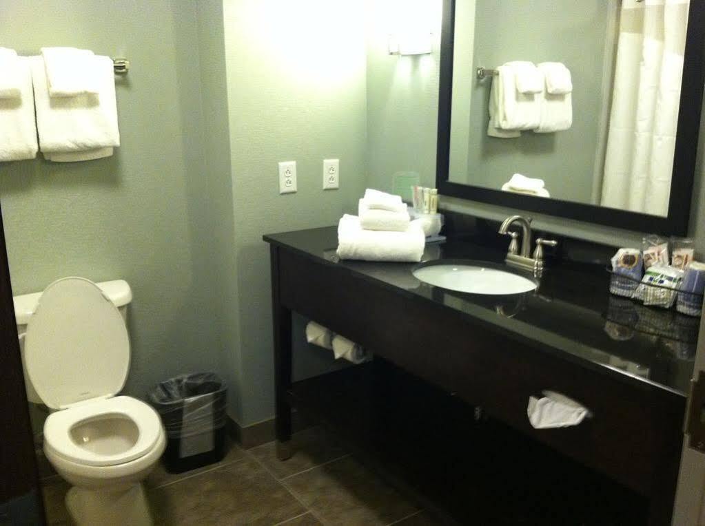 Holiday Inn Express & Suites Oak Ridge By Ihg Exterior foto